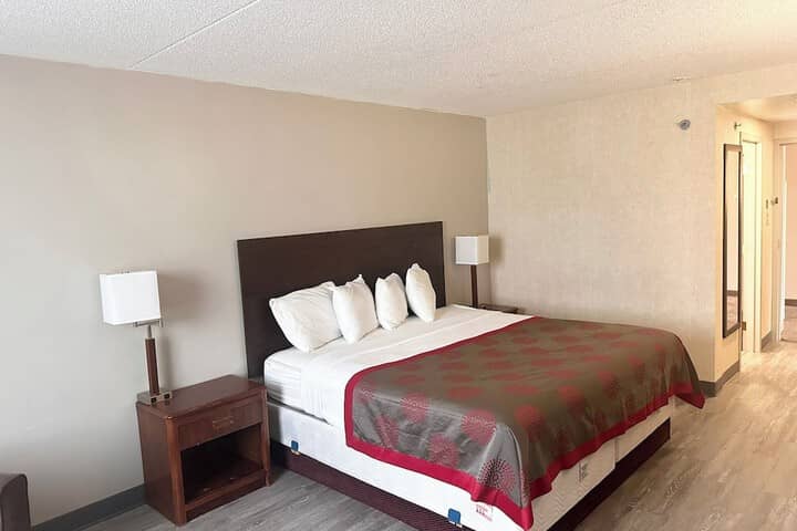 Room 19 of 42