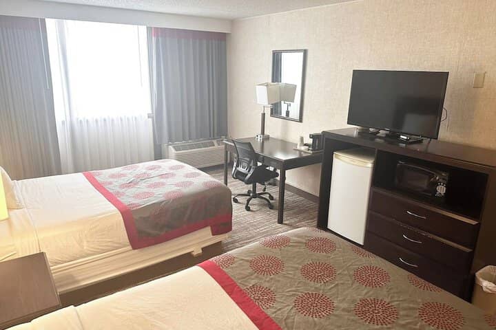 Room 28 of 42